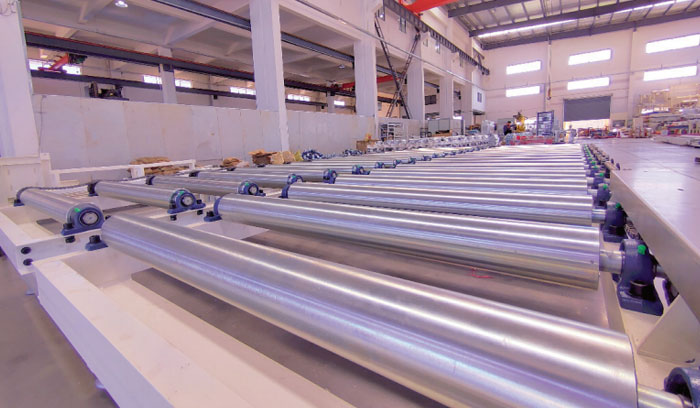 重型自制滚筒输送设备(10T负载)