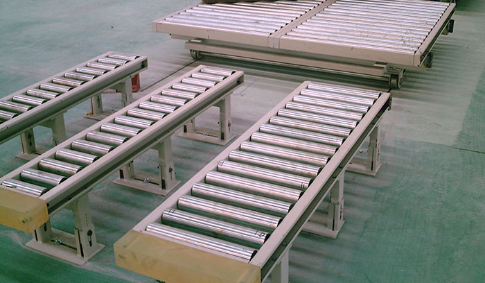 可移动升降式滚筒输送机